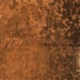 Eine braune Wand mit einem schwarzen Rahmen.