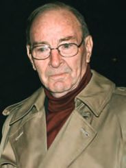 Metallsplitter von Roswell: Stammen sie aus dem Weltraum? Spannende Entwicklung in Sachen «Roswell-UFO»: Mit Hilfe des «International UFO Museum and Research Center» in Roswell (USA) liess der amerikanische Lehrer Frank Kimbler Metallreste analysieren, die er an der berühmten UFO-Absturzstelle von 1947 in New Mexico gefunden hatte. Resultat: Die Aluminium-Teilchen sind gemäss ihres Isotopenverhältnisses offenbar nicht irdischen Ursprungs. Isotopenanalysen liefern «Fingerabdrücke» von Materialien, nach denen ihre Herkunft exakt bestimmt werden kann. Um Messfehler auszuschliessen, wollen die Forscher nun weitere Labors mit Expertisen beauftragen. Erst dann könne mit Sicherheit gesagt werden, dass das Material ausserirdischer Herkunft ist. – Abbildung 6